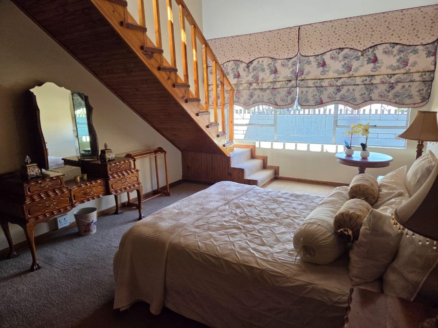 5 Bedroom Property for Sale in Frankfort Free State